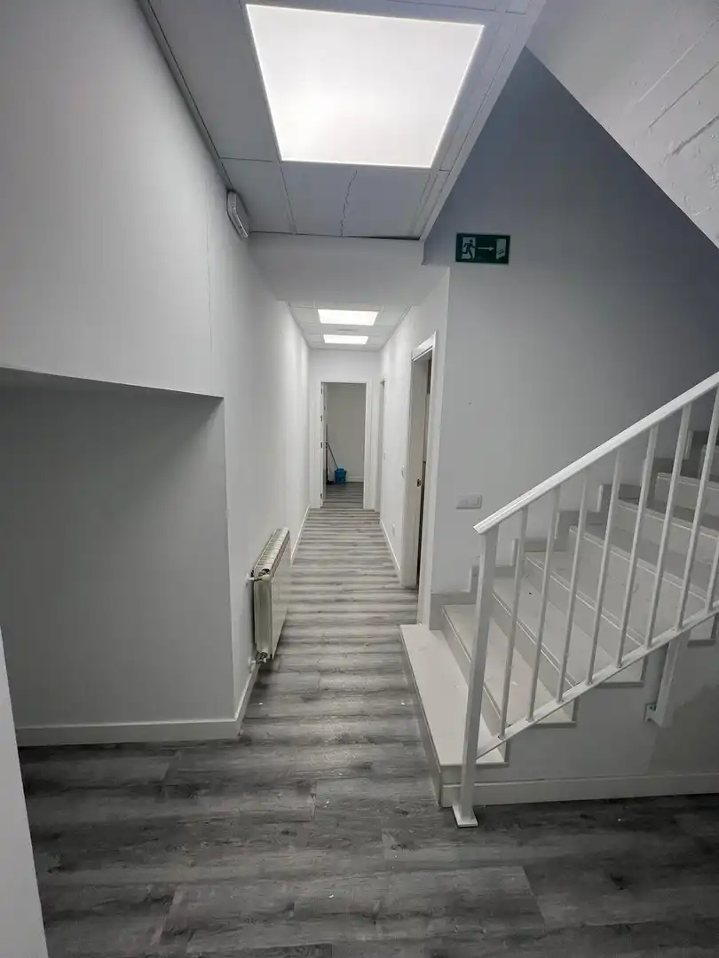 Geschaftsraum zur Miete in Las Navas del Marqués  mit Heizung