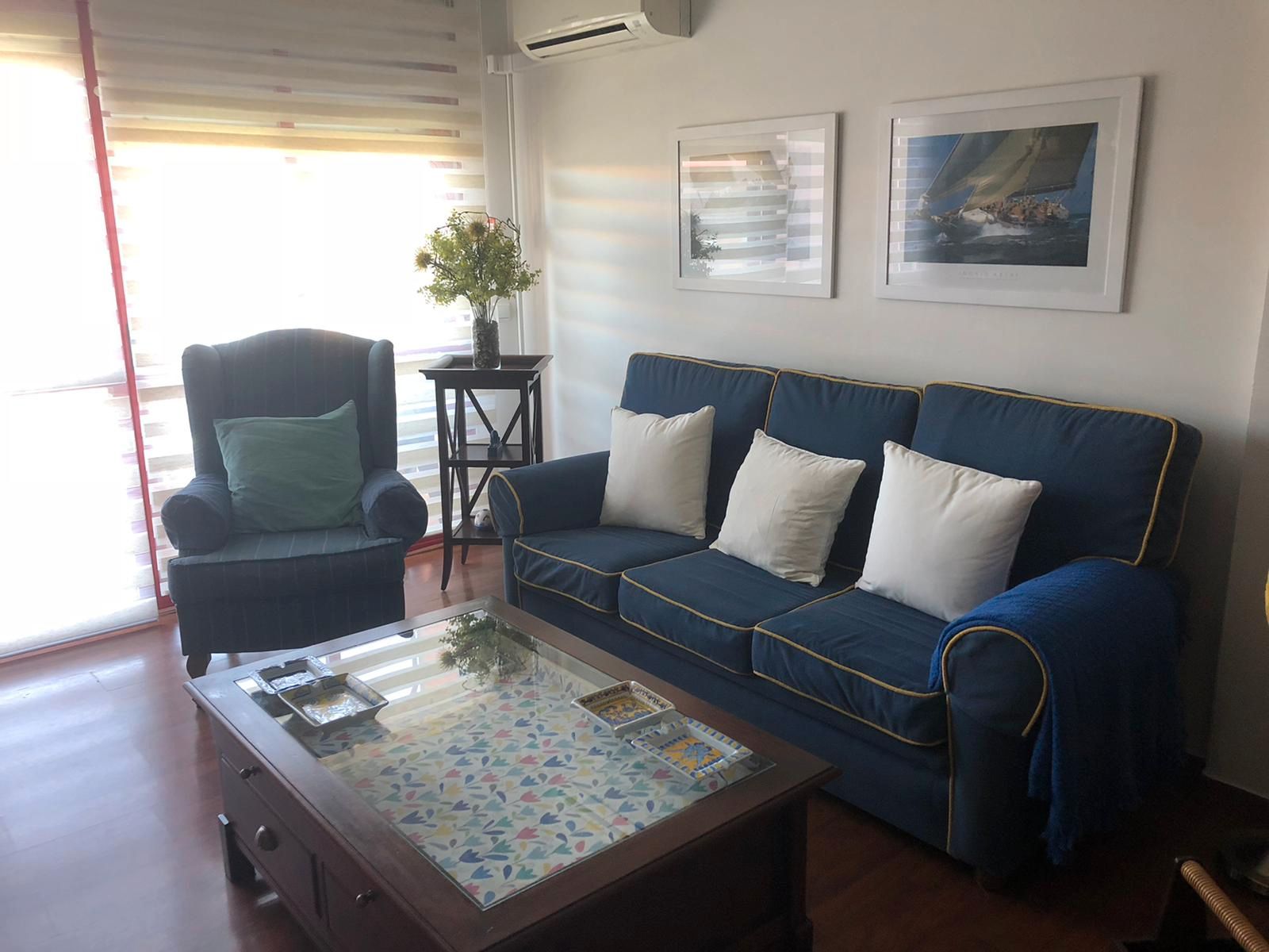 Sala d'estar de Pis de lloguer en  Huelva Capital amb Aire condicionat, Calefacció i Parquet