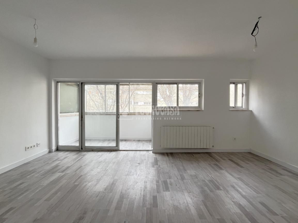 Exterior view of Flat for sale in San Fernando de Henares  with Heating, Terrace and Storage room