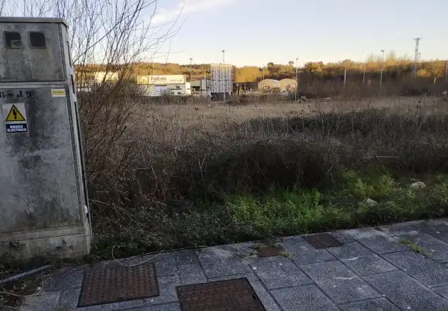 Terreni e lotti in vendita a Residencia - Abella