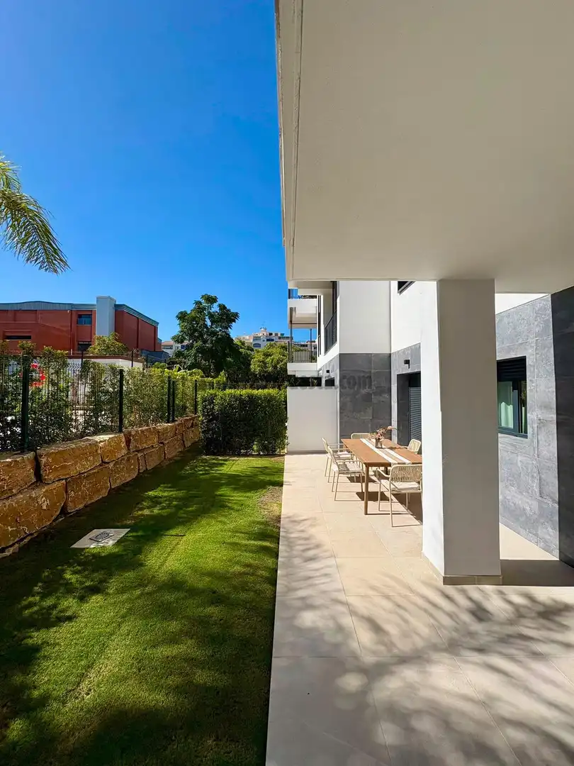 Appartement compact avec piscine à louer à Carlos Cano 16, imagen 10