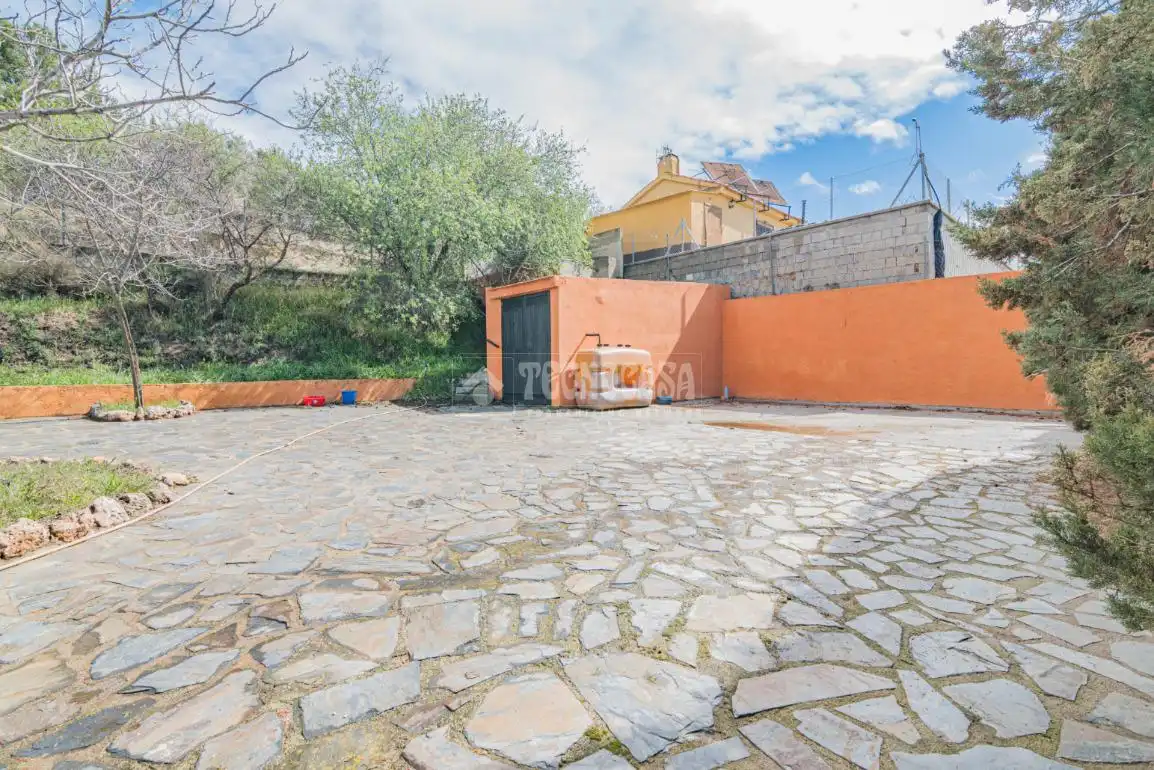 Finca rústica en venta en Altos de la Zubia