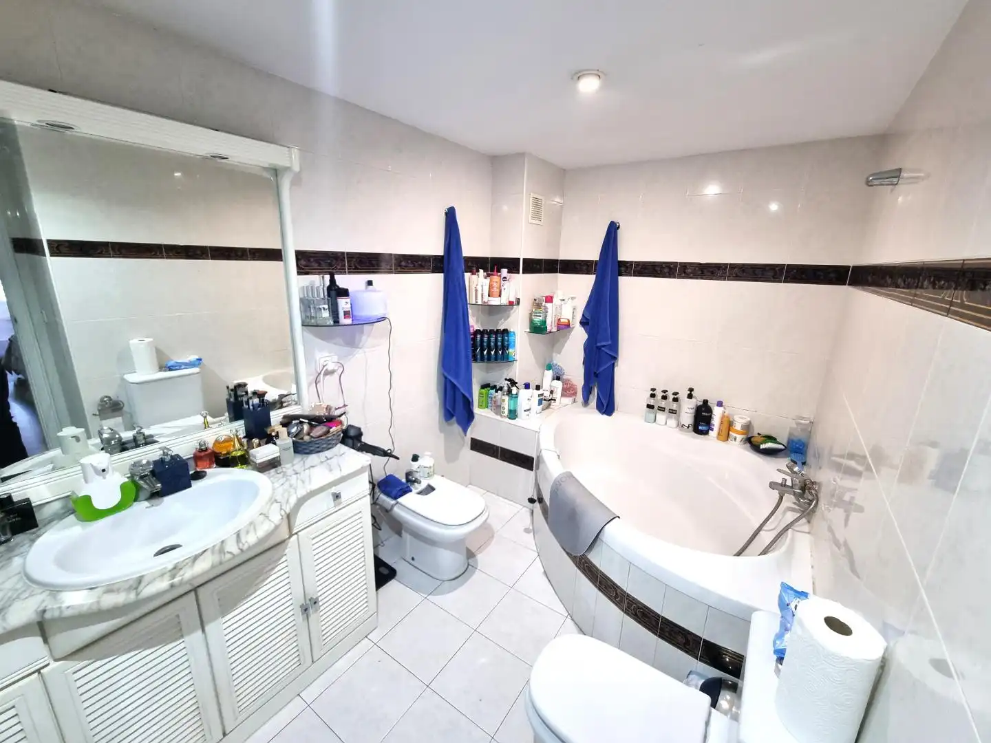 Baño de Piso en venta en Alicante / Alacant con Aire acondicionado, Terraza y Trastero