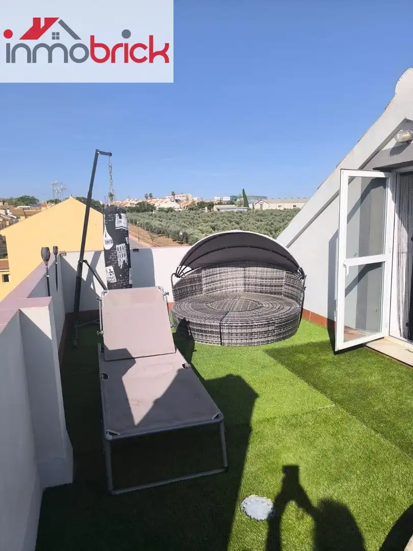 Casa con piscina en venta en Fuente de Piedra