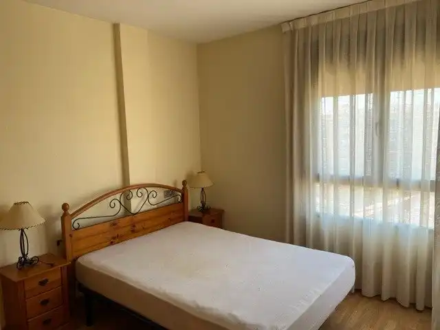 Schlafzimmer von Wohnungen zur Miete in Murcia mit Klimaanlage, Heizung und Parkett