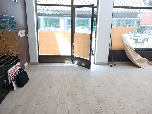 Local comercial en Alquiler en Calle Diego de Almagro en La Morería