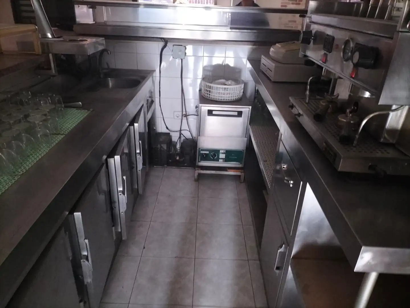 Cocina de Local en venta en Madrid con Aire acondicionado