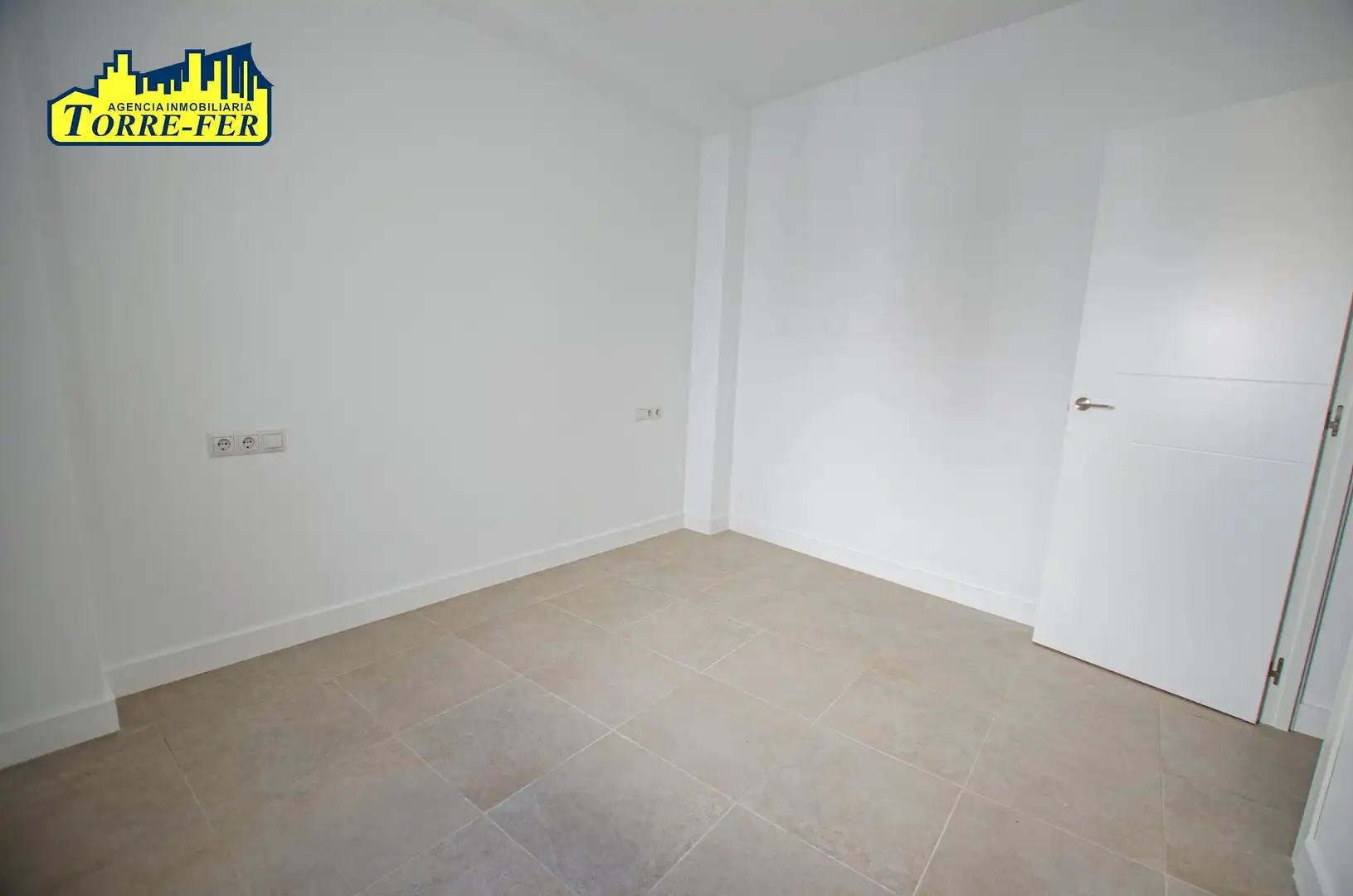 Flat for sale in Almería  with Air Conditioner and Terrace