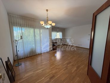 Flat with balcony for sale in Eixample