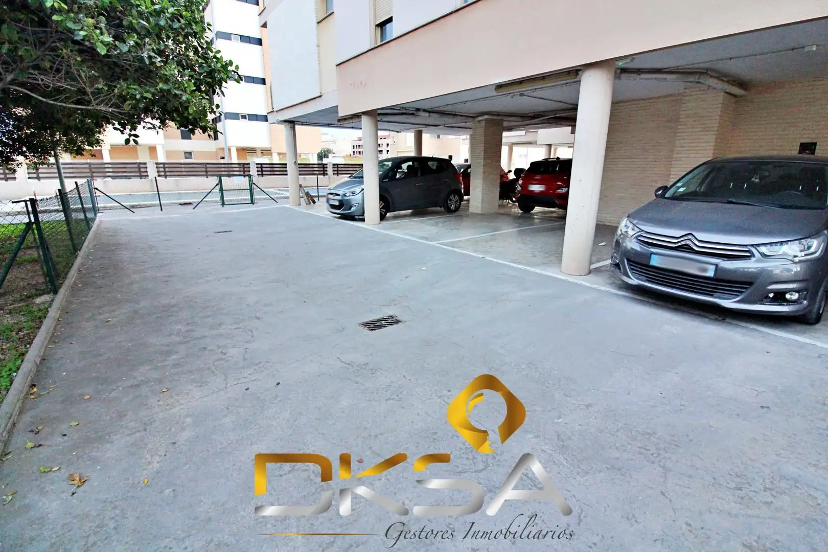 Parking of Flat for sale in Almazora / Almassora  with Terrace, Storage room and Balcony