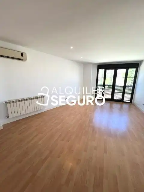 Bedroom of Flat for rent in Valdemoro  with Air Conditioner and Heating