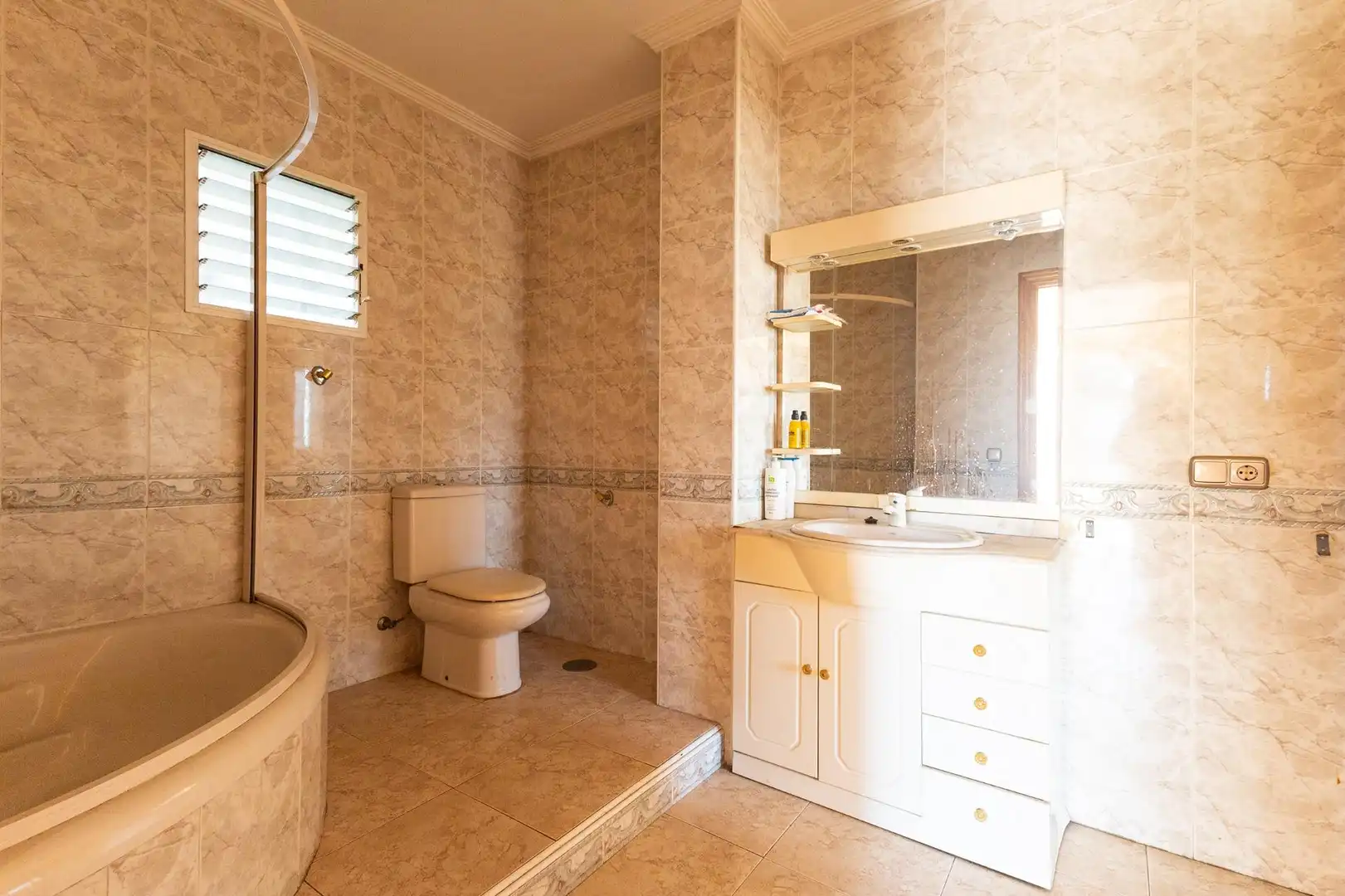 Bany de Casa o xalet en venda en Orihuela