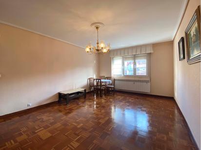 Living room of Flat for sale in Vitoria - Gasteiz  with Heating, Terrace and Storage room