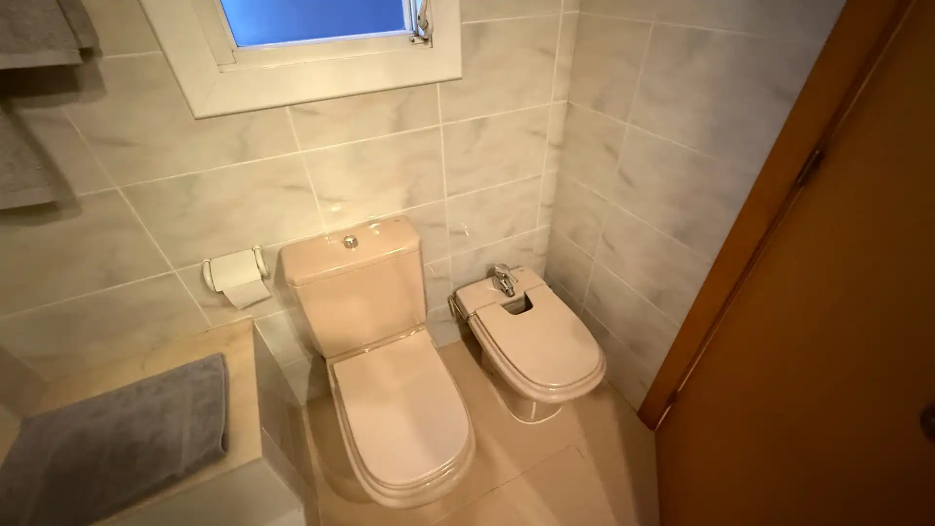 Badezimmer von Wohnung zum Verkauf in Cornellà de Llobregat mit Klimaanlage, Heizung und Möbliert