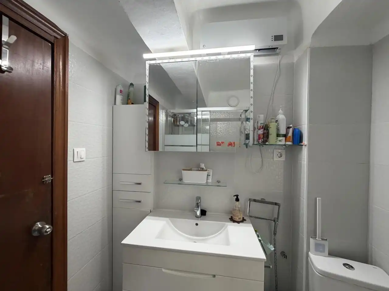 Bathroom of Flat for share in Alicante / Alacant  with Furnished