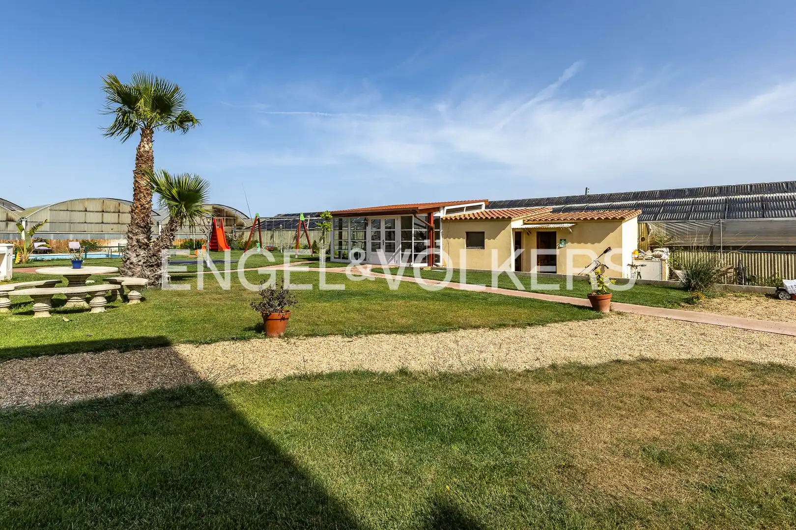 Exterior view of Houses for rent in El Masnou  with Air Conditioner, Heating and Furnished
