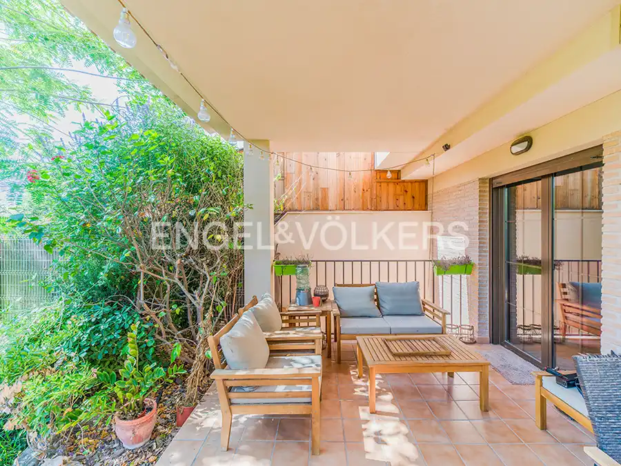 Terraza de Casa adosada en venta en Mutxamel con Aire acondicionado, Calefacción y Jardín privado