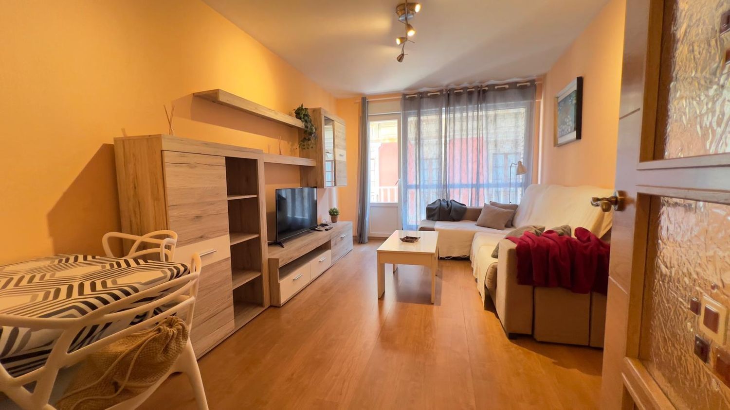 Bedroom of Flat to rent in Gijón   with Terrace and Swimming Pool