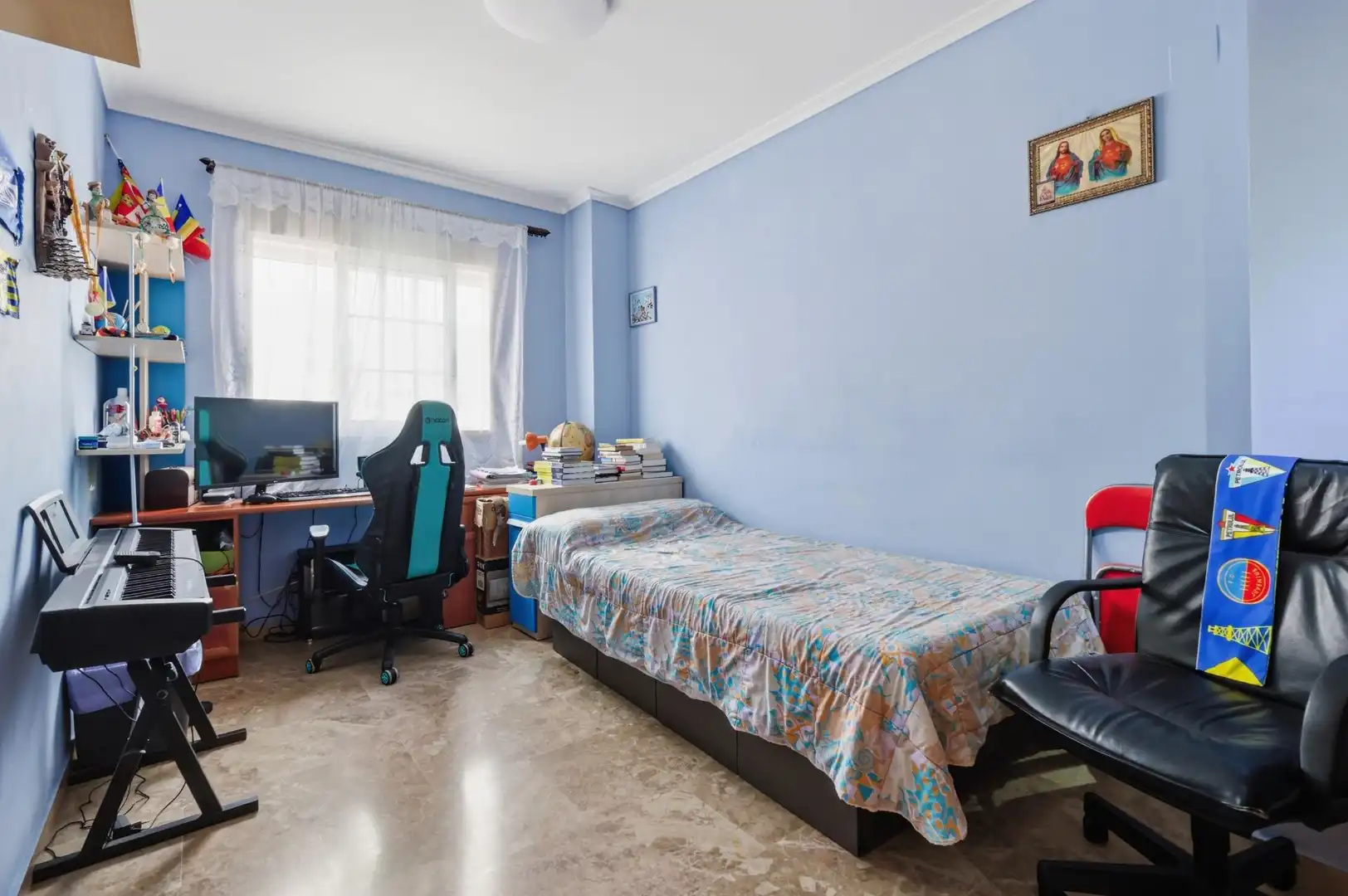 Bedroom of Detached homes for sale in Godella  with Air Conditioner, Terrace and Furnished