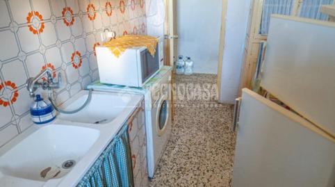 Foto 5 de Casa adosada en venta en Espeluy, Jaén