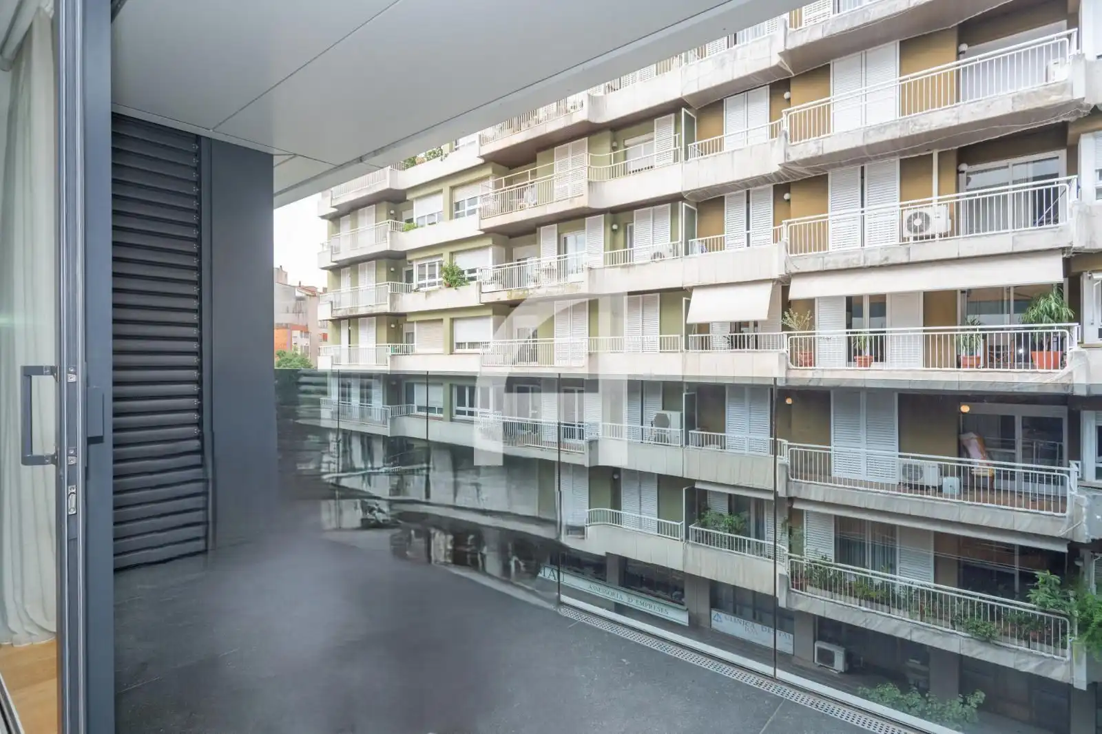 Piso de alquiler en JOAN MARAGALL, Eixample Nord