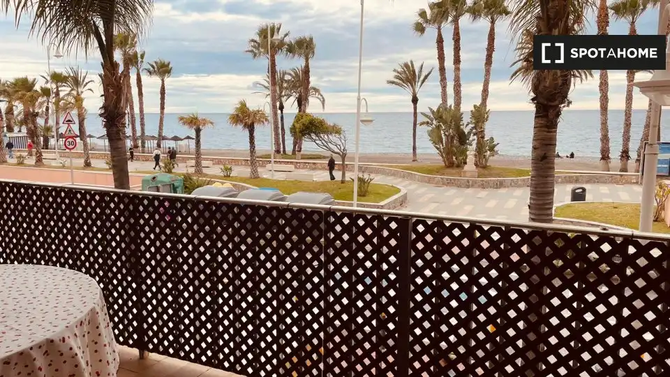 Terrace of Flat for share in Almuñécar  with Air Conditioner, Heating and Furnished
