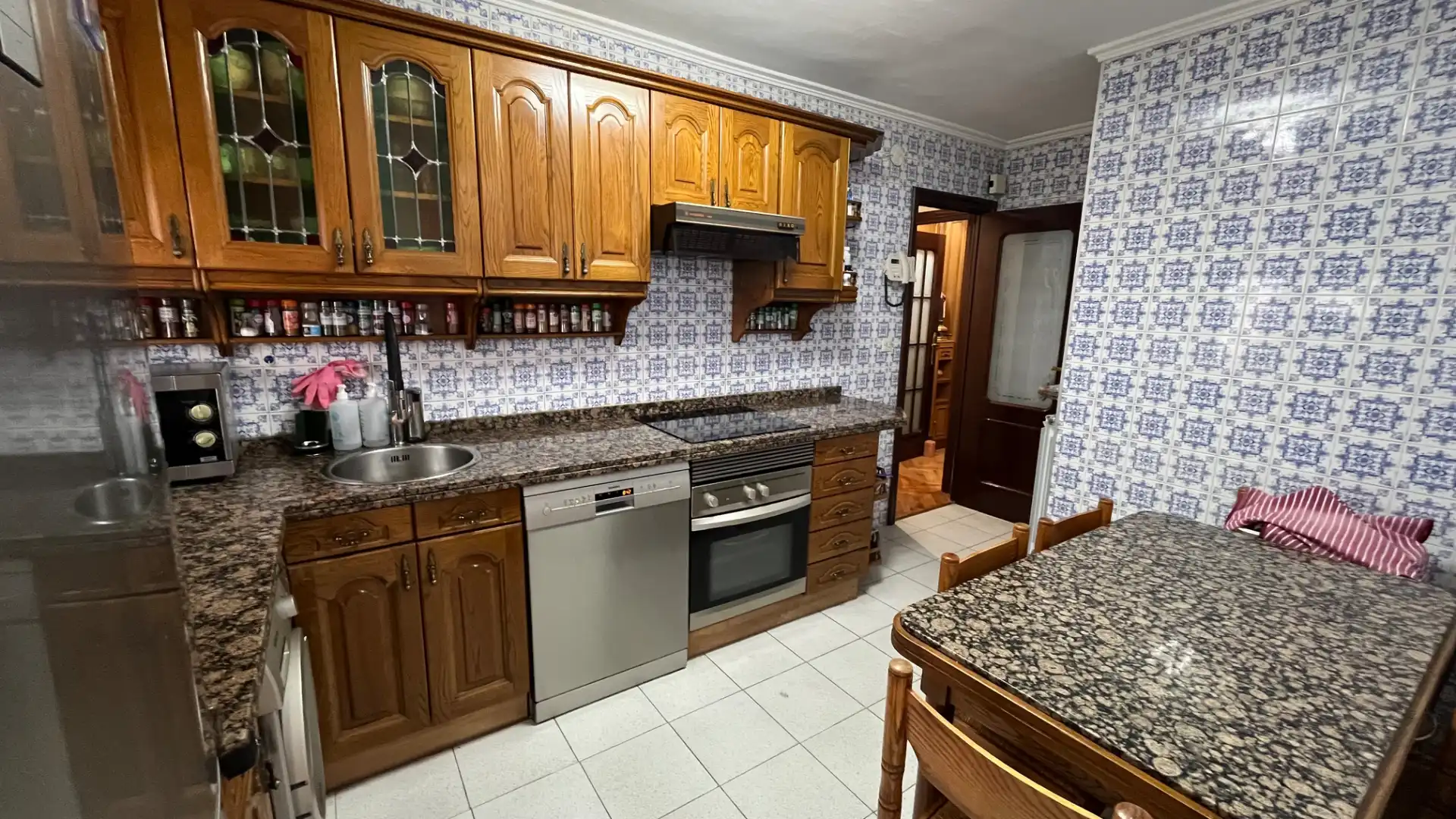 Cuina de Pis en venda en Valladolid amb Calefacció, Parquet i Traster