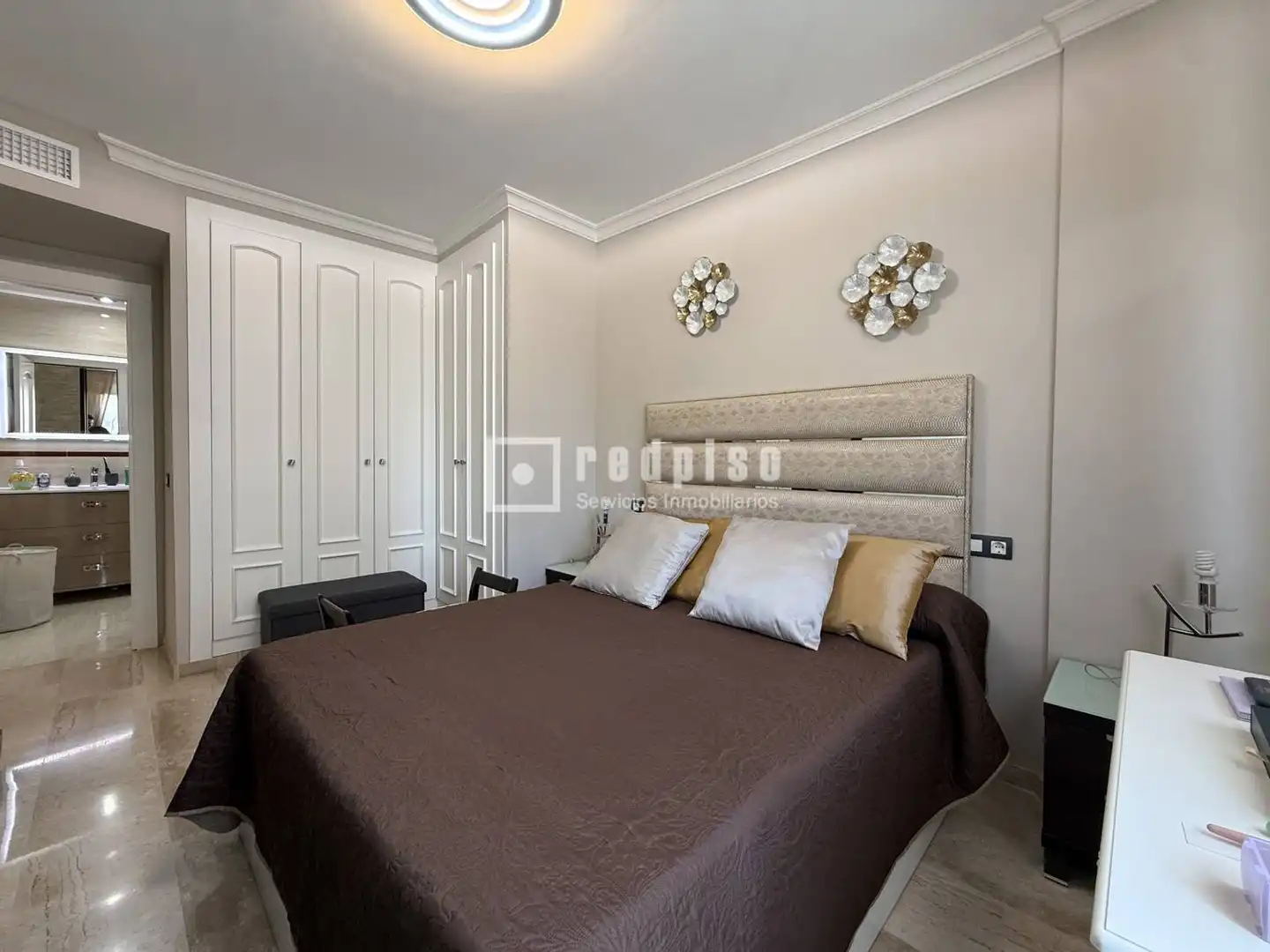 Habitación de Piso en venta en Málaga con Aire acondicionado, Calefacción y Jardín privado