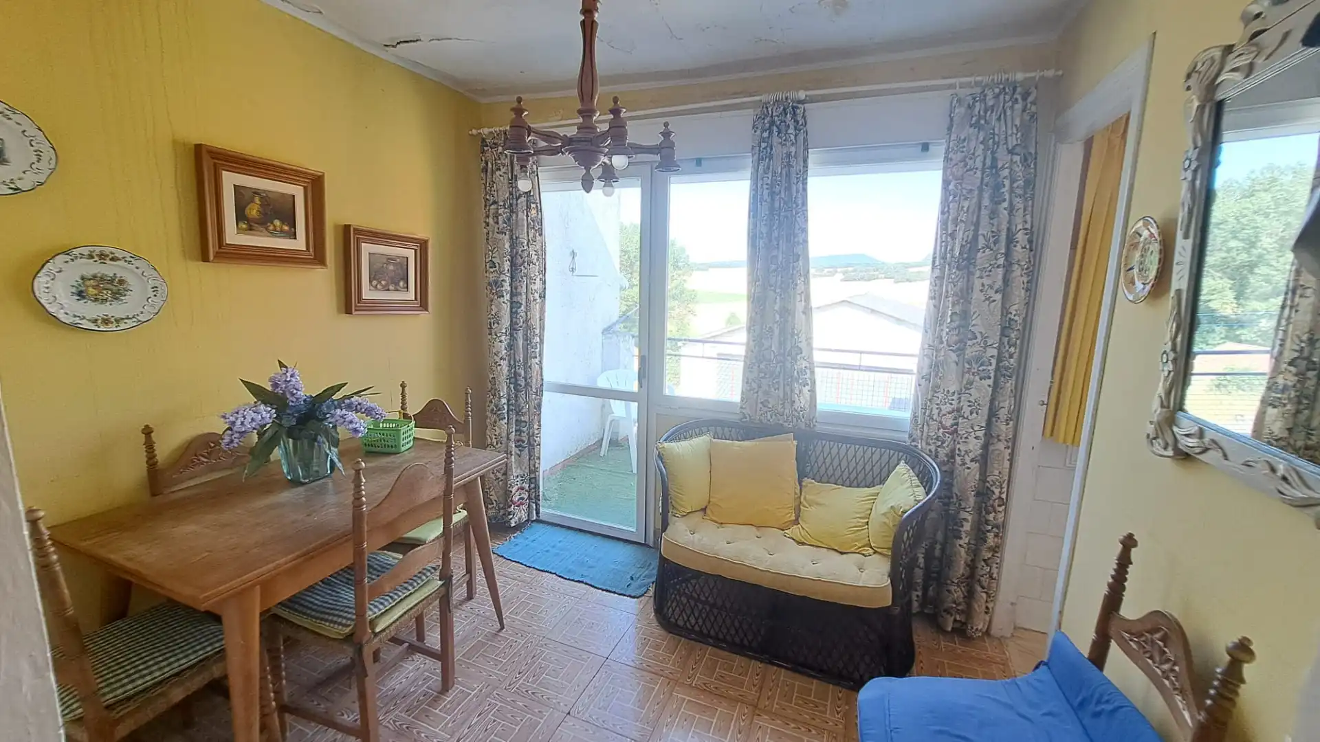 Comedor de Piso en venta en La Puebla de Arganzón  con Jardín privado, Terraza y Balcón