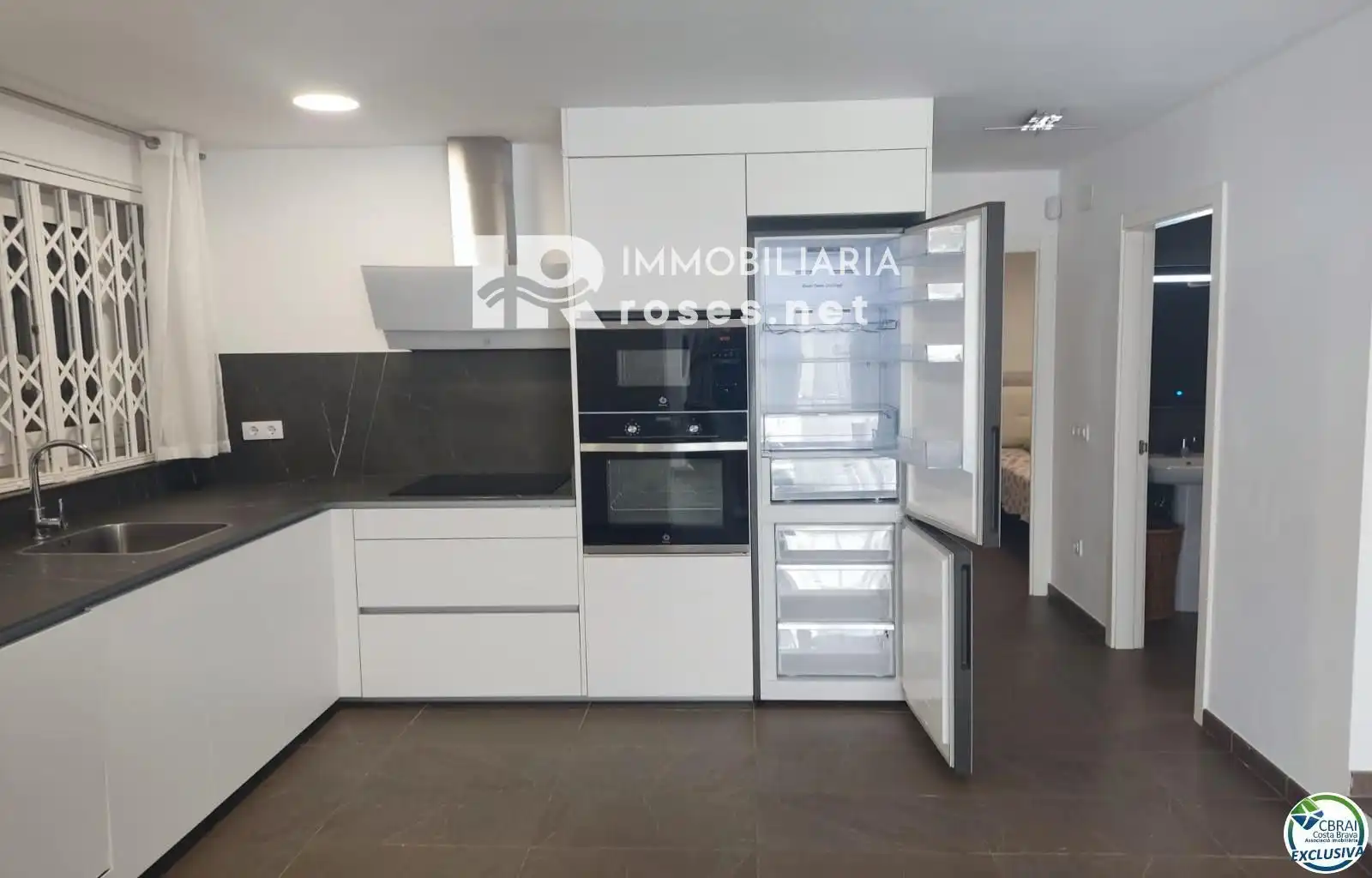 Casa con piscina en venta en Peni, imagen 5
