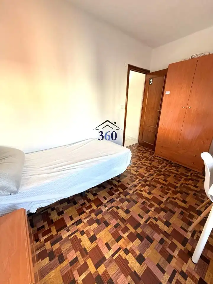 Bedroom of Flat for sale in Cáceres