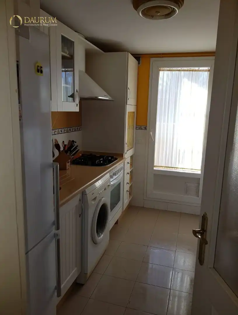 Piso con piscina en venta en AVENIDA CLARA CAMPOAMOR, imagen 4