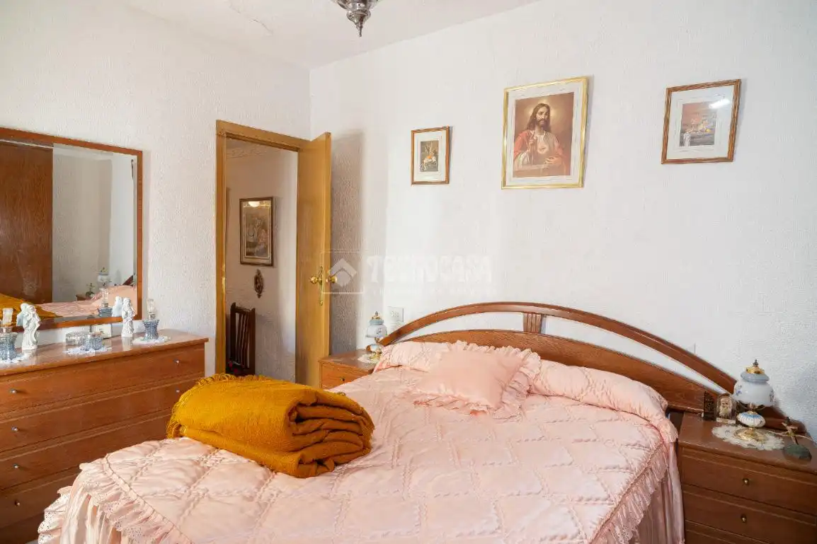 Dormitori de Casa adosada en venda en Ítrabo