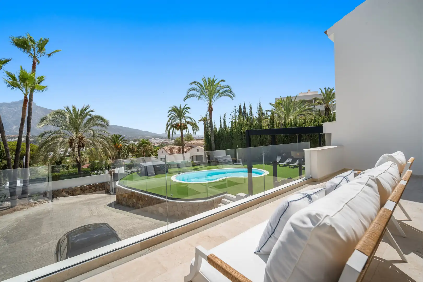 Houses for rent in Calle Alcala, Las Brisas