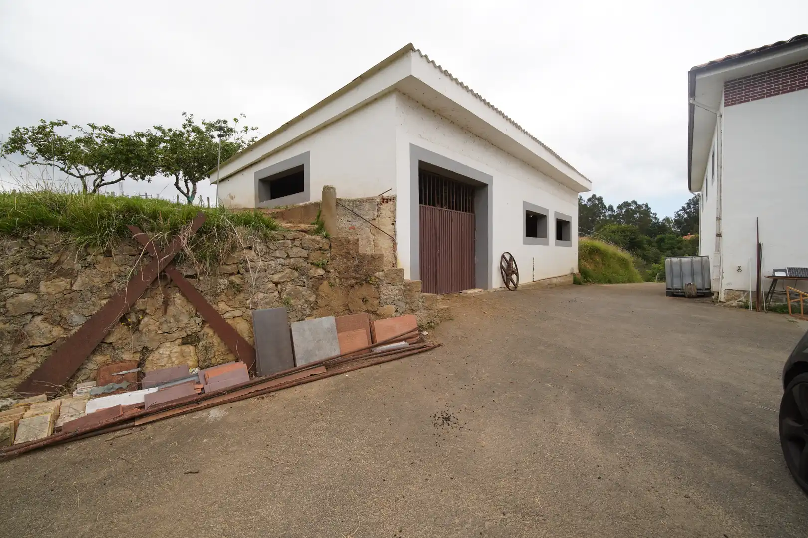 Vista exterior de Casa o xalet en venda en Ribadedeva amb Calefacció, Jardí privat i Terrassa
