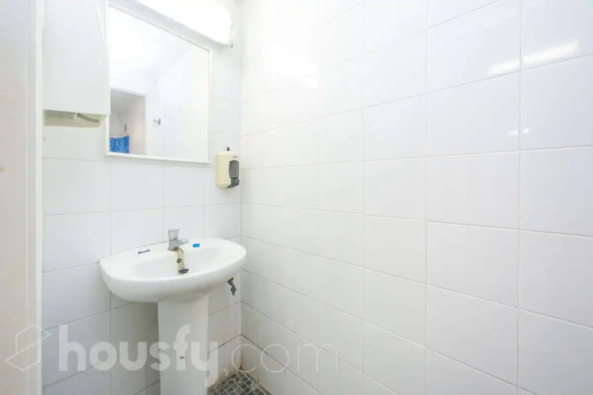 Commercial properties for sale in Passeig, Poble - Casc Antic