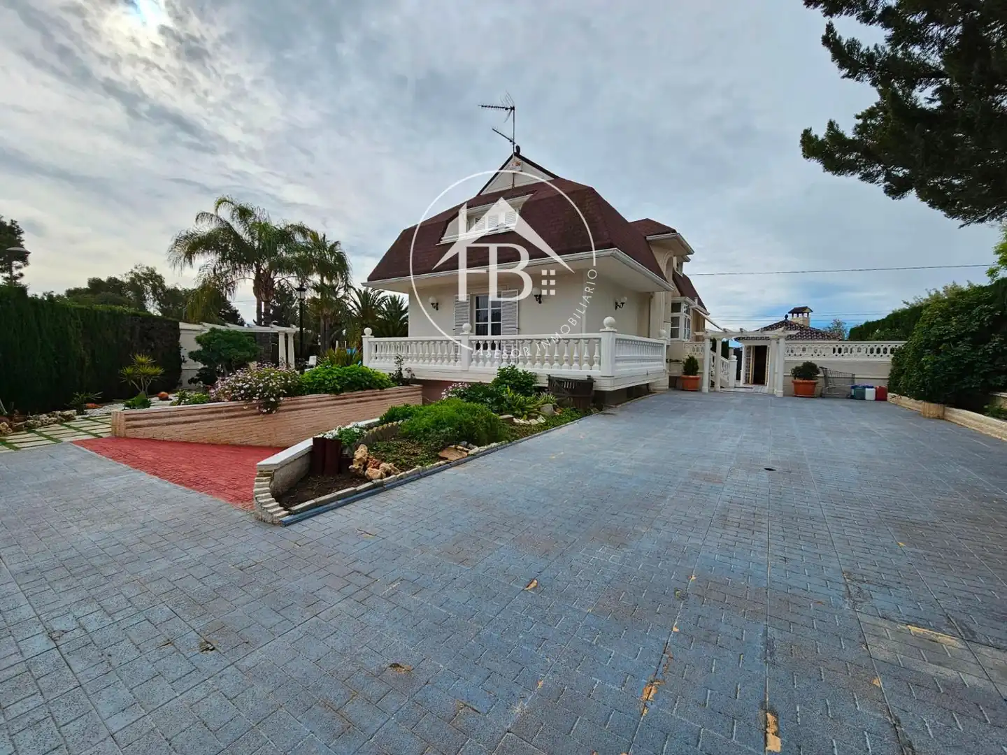 Exterior view of Houses for sale in San Vicente del Raspeig / Sant Vicent del Raspeig  with Air Conditioner, Heating and Terrace