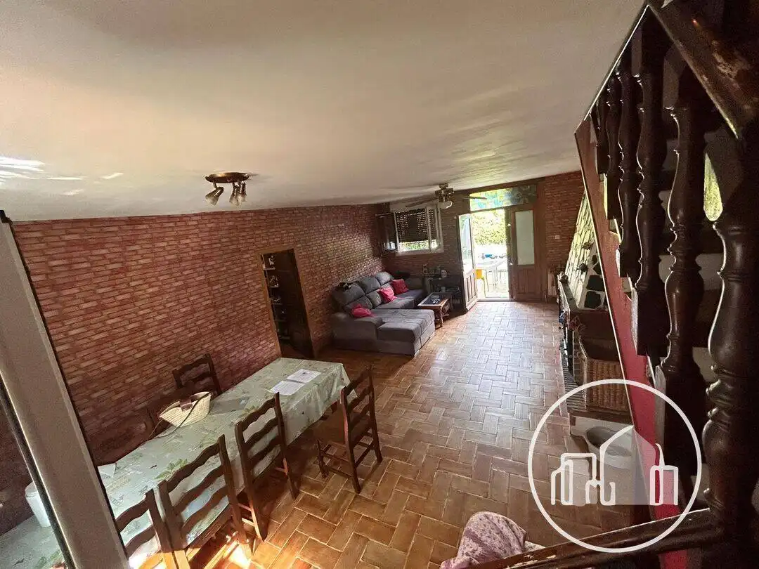 Sala d'estar de Casa o xalet en venda en Pedroso amb Calefacció