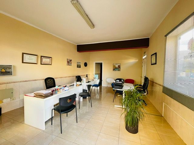 Büro miete in N/A, Vecindario - El Doctoral - Cruce de Sardina