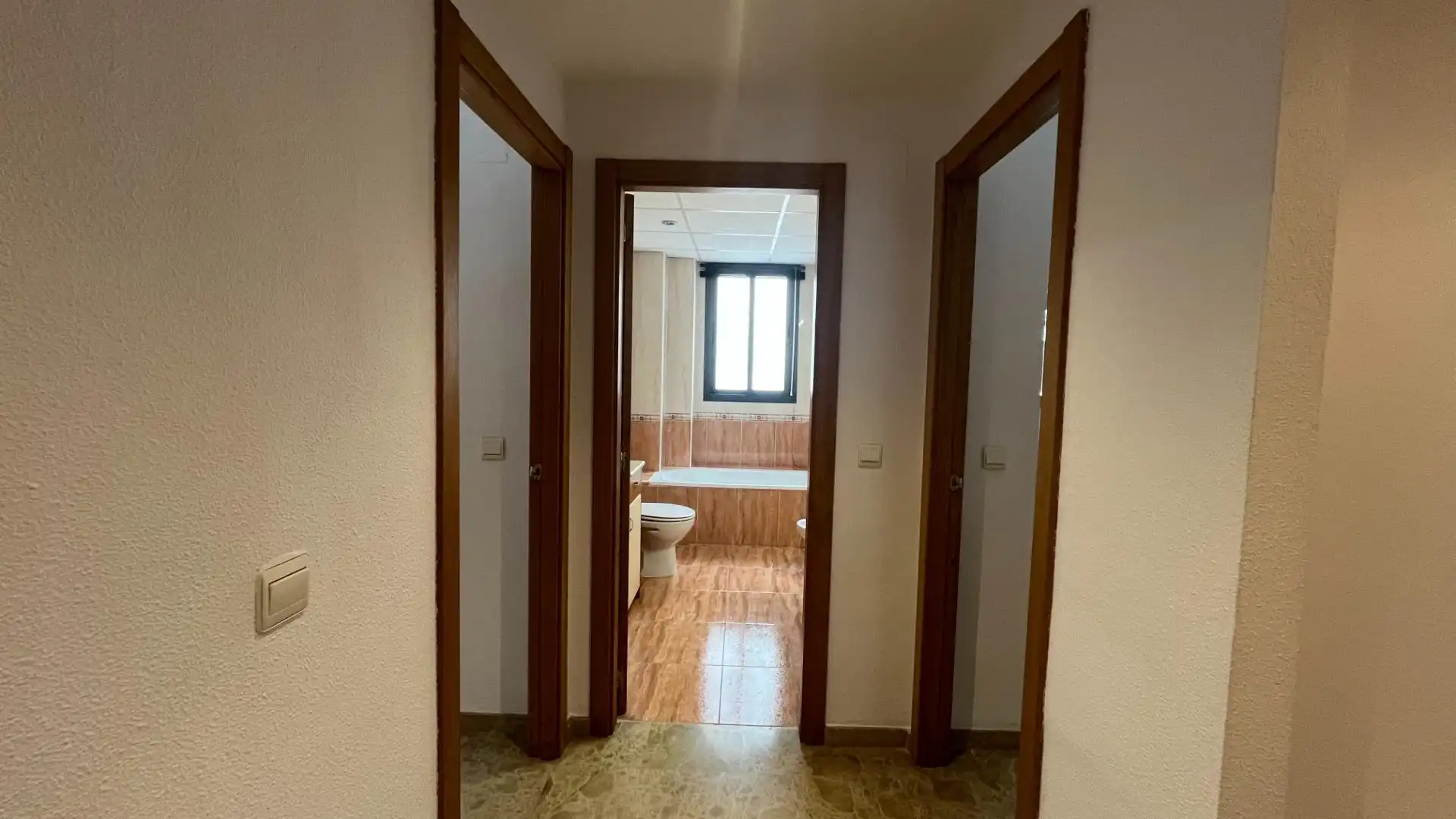Badezimmer von Wohnungen zur Miete in Meliana, Valencia