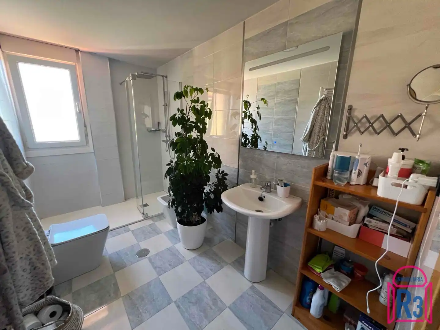 Baño de Casa adosada en venta en Garrafe de Torío con Calefacción