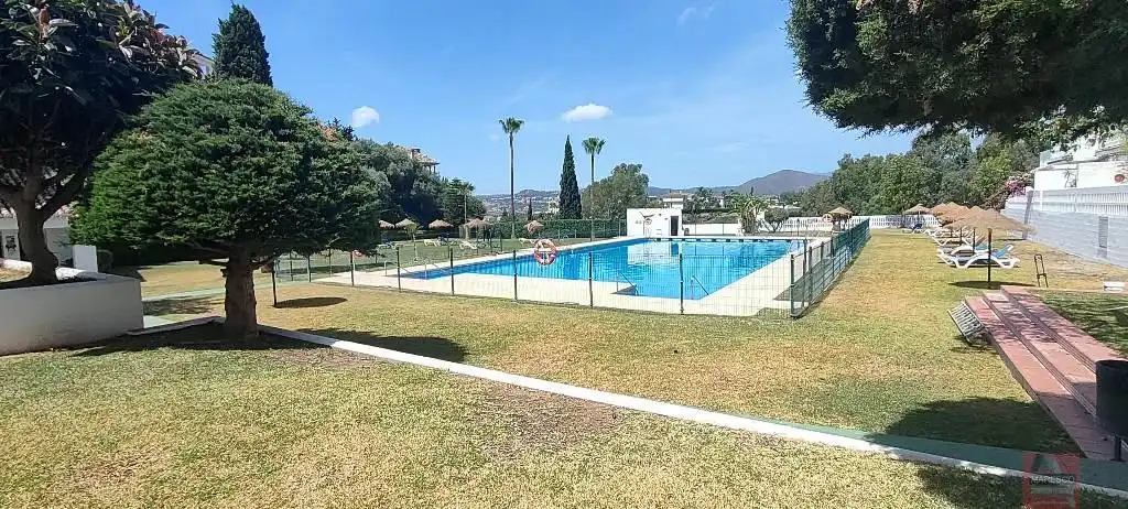 Schwimmbecken von Wohnungen zum Verkauf in Mijas mit Klimaanlage, Terrasse und Gemeinschaftspool