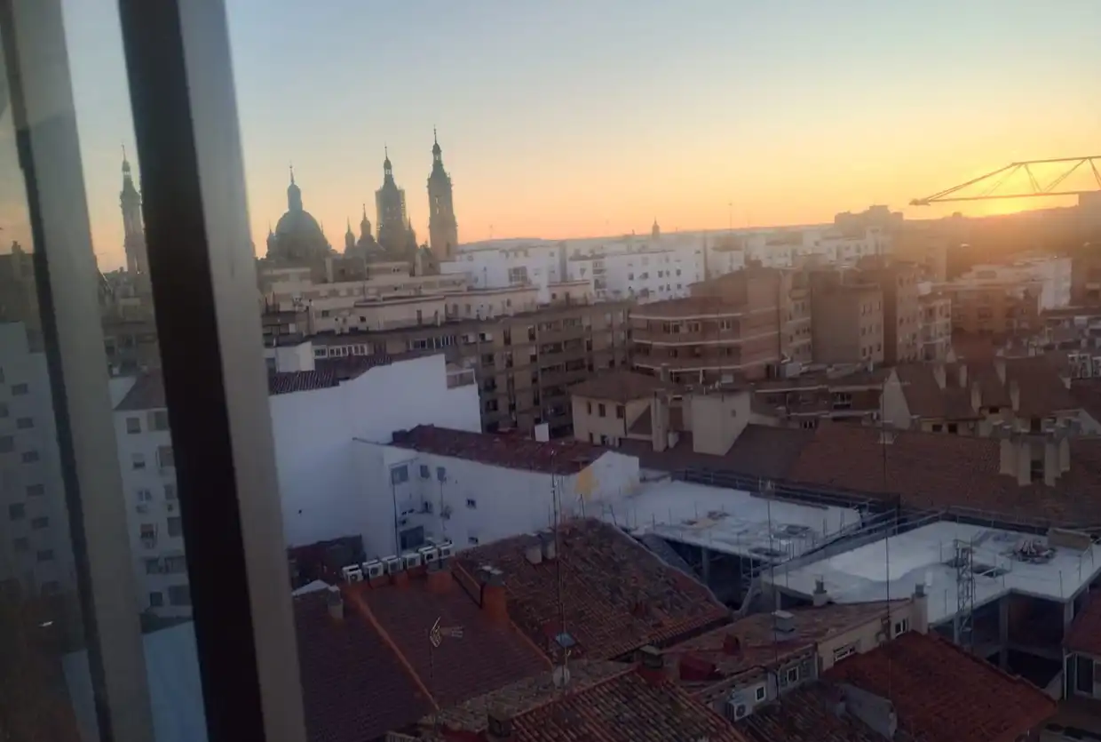 Bedroom of Flat for sale in Zaragoza  with Air Conditioner, Heating and Oven