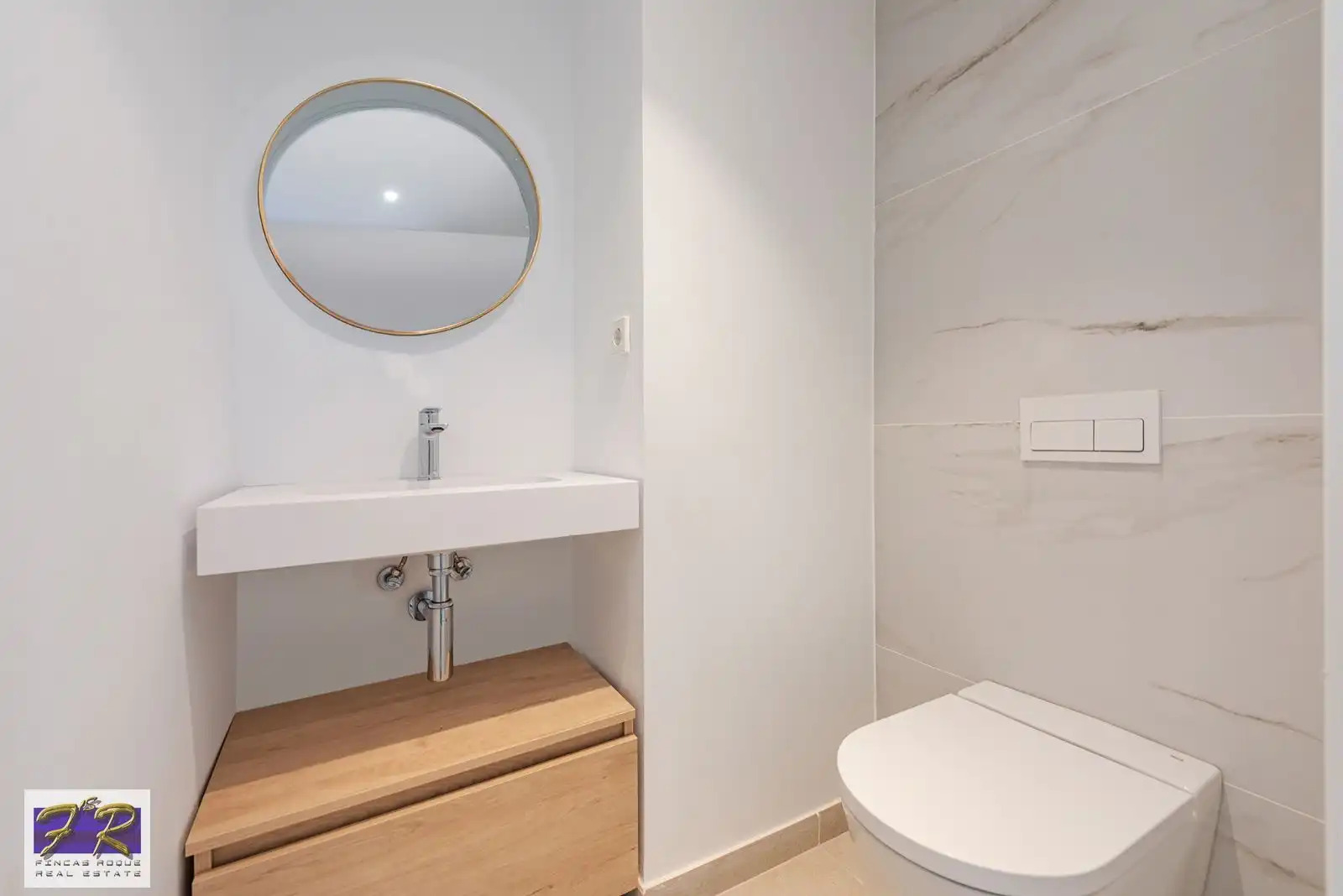 Bathroom of Houses for sale in Alcúdia  with Air Conditioner, Terrace and Swimming Pool