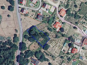 Terreni e lotti in vendita a Toén