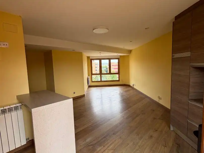 Sala de estar de Piso en venta en Gijón  con Terraza, Piscina y Balcón