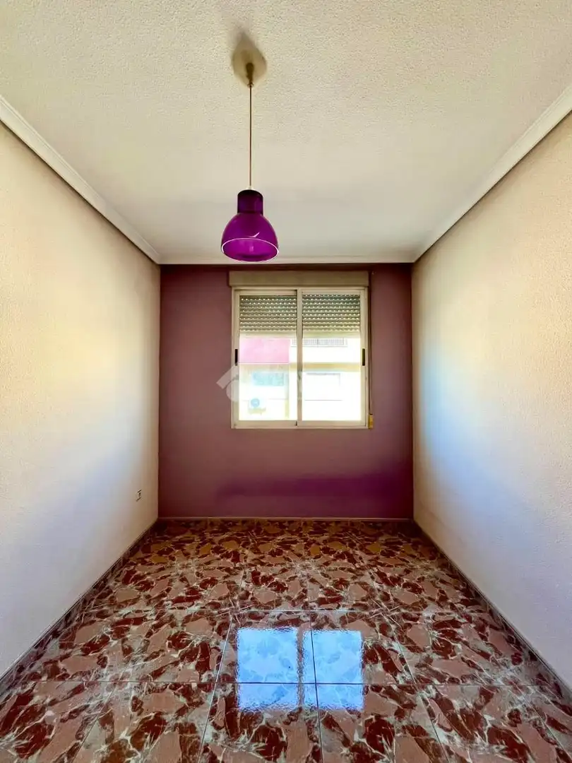 Habitación de Piso en venta en Murcia con Aire acondicionado, Calefacción y Balcón
