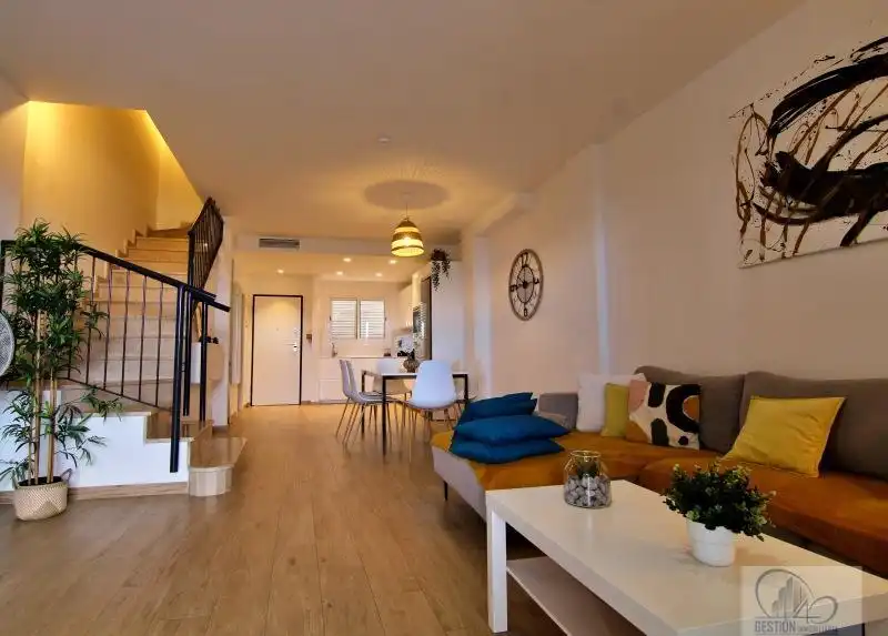 Sala de estar de Casa o chalet en venta en Santiago del Teide con Alarma y Piscina comunitaria
