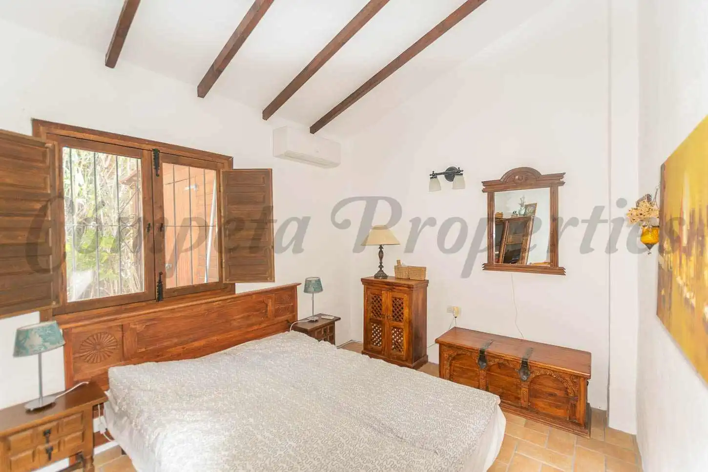 Dormitori de Finca rústica en venda en Cómpeta amb Aire condicionat, Terrassa i Piscina