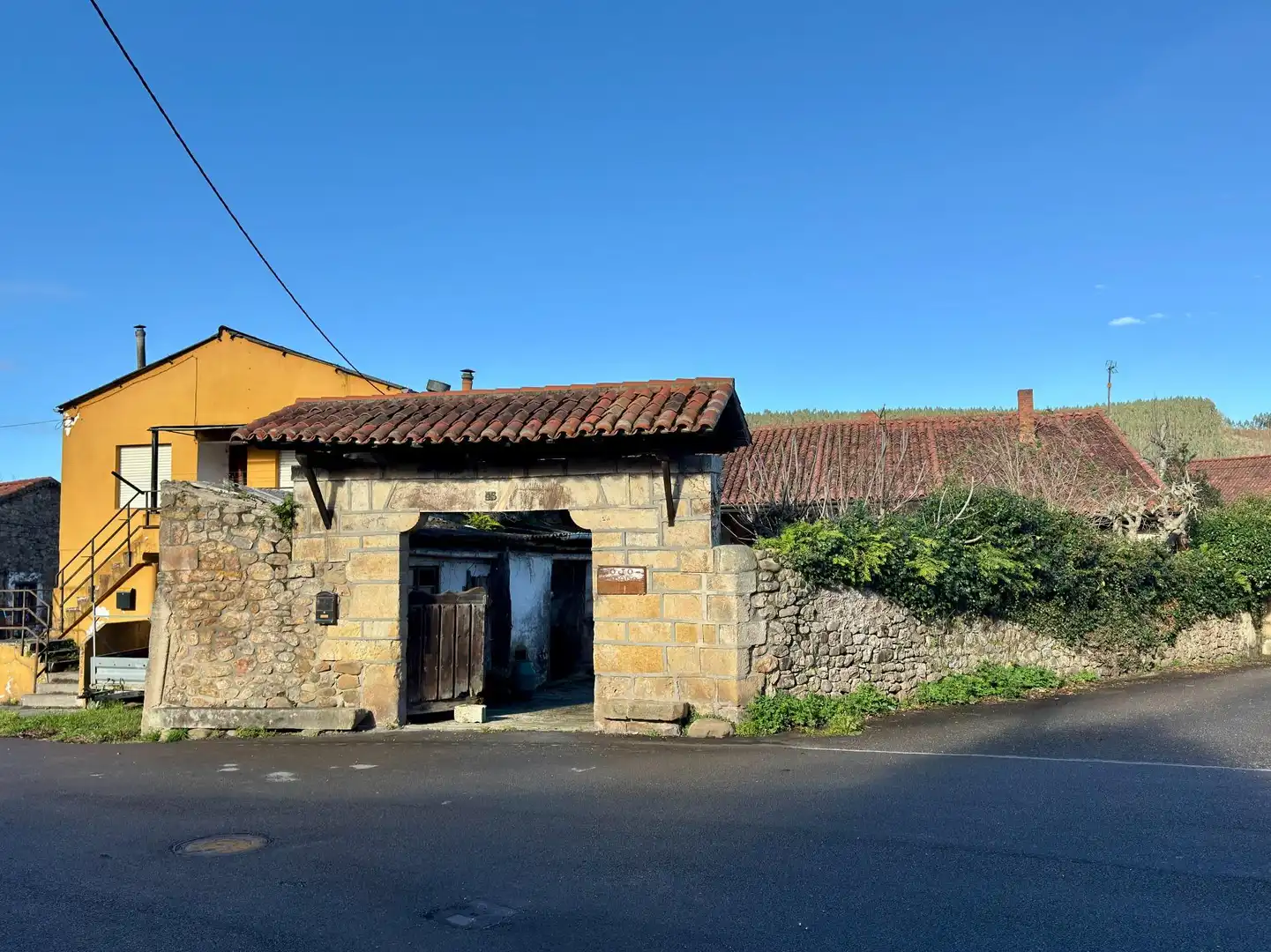 Vista exterior de Casa o chalet en venta en Cabezón de la Sal